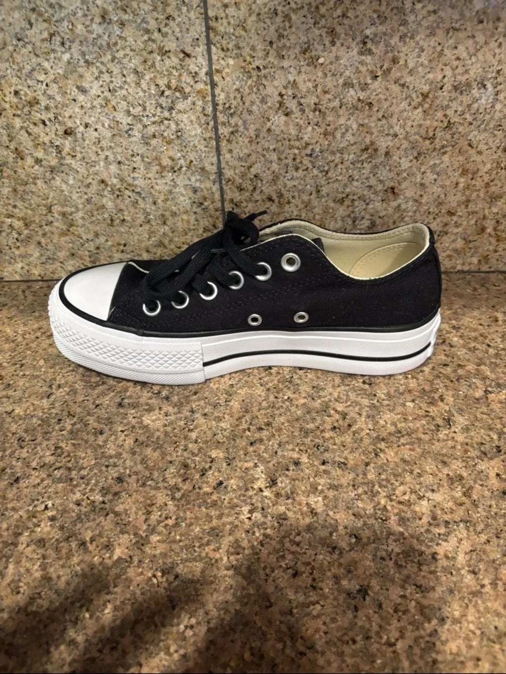 NWOT Converse Platform Low Top Sneakers - Black & White - Picture 7 of 11